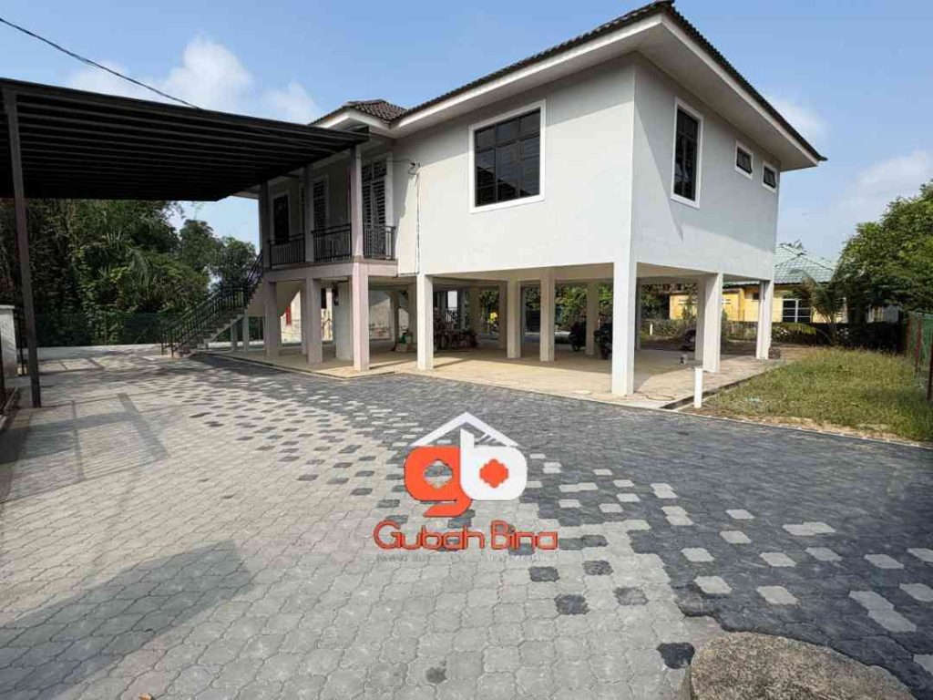 Photo 6150044790645966576 y